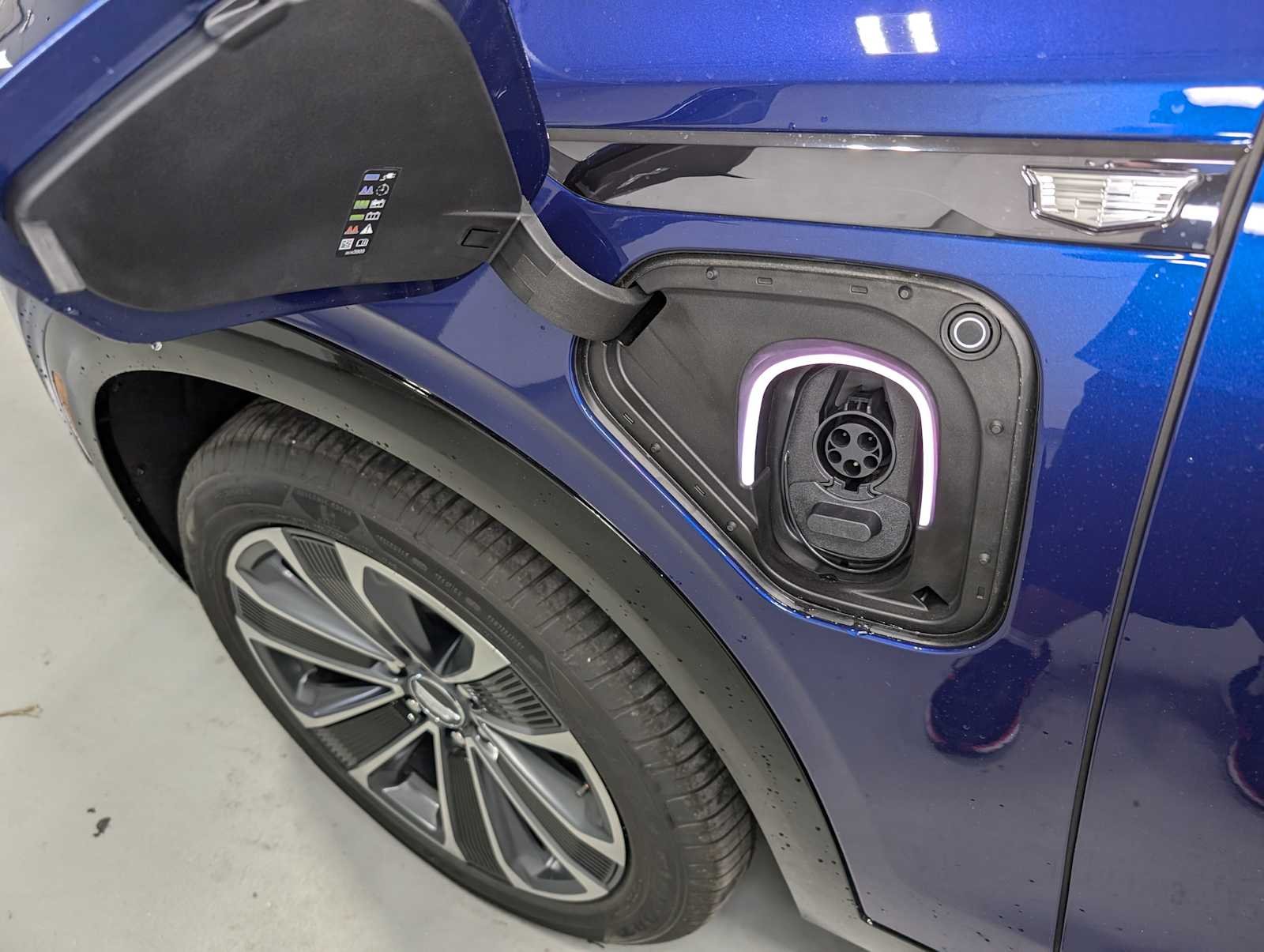 2026 Cadillac VISTIQ Sport - Photo 10