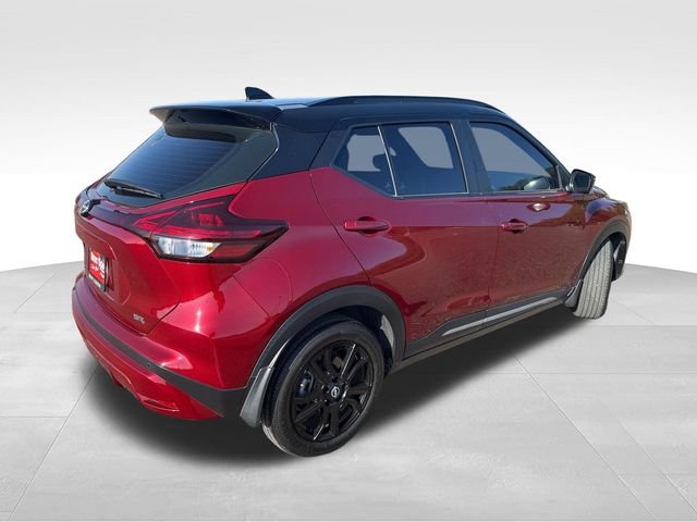 Used 2024 Red Nissan SR image 8