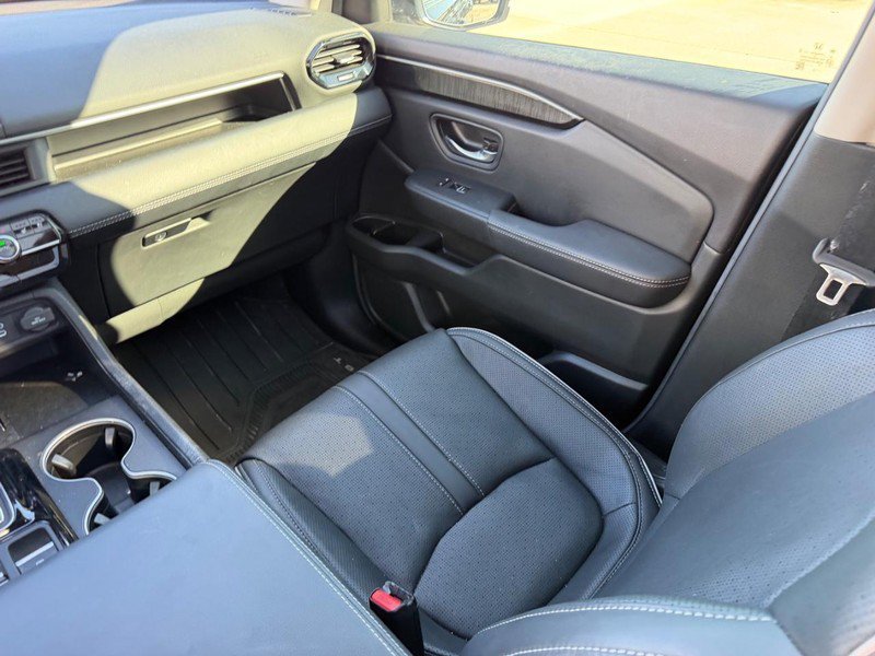 Used 2025 Crystal Black Pearl Honda AWD Elite image 48