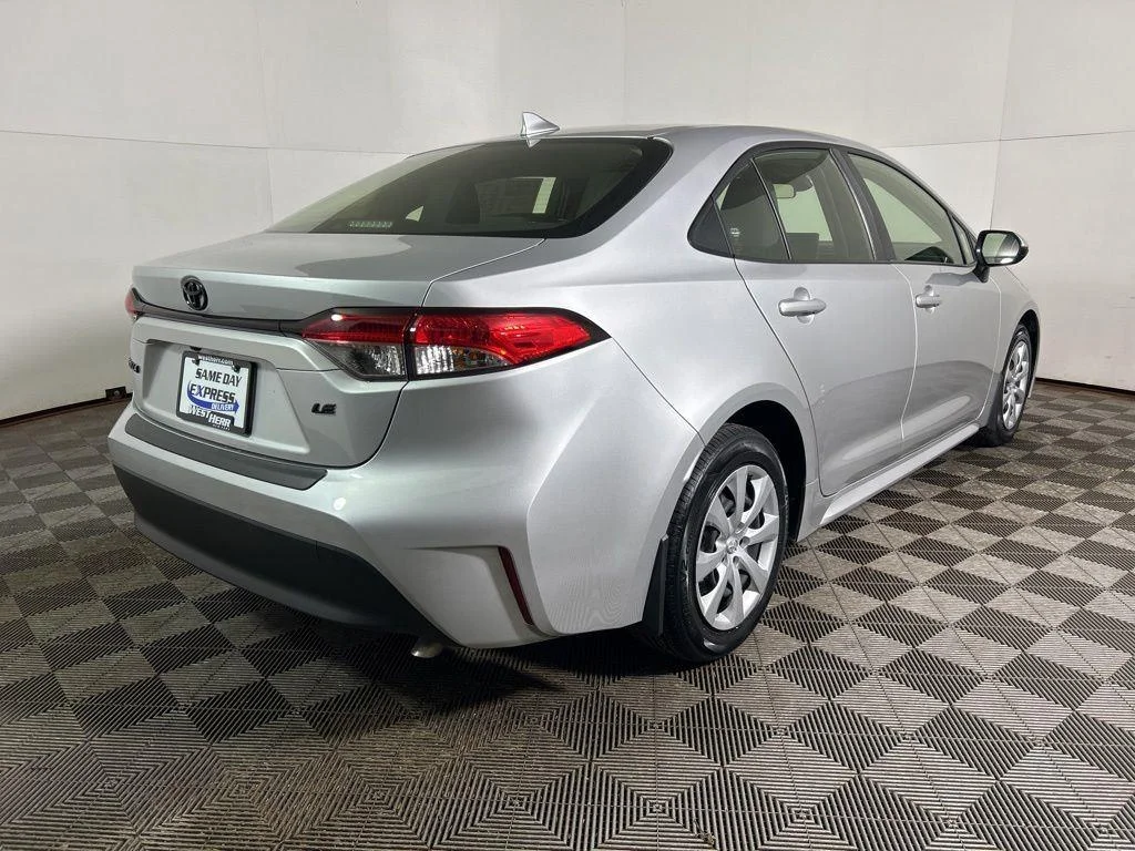 Used 2023 Classic Silver Metallic Toyota LE image 5
