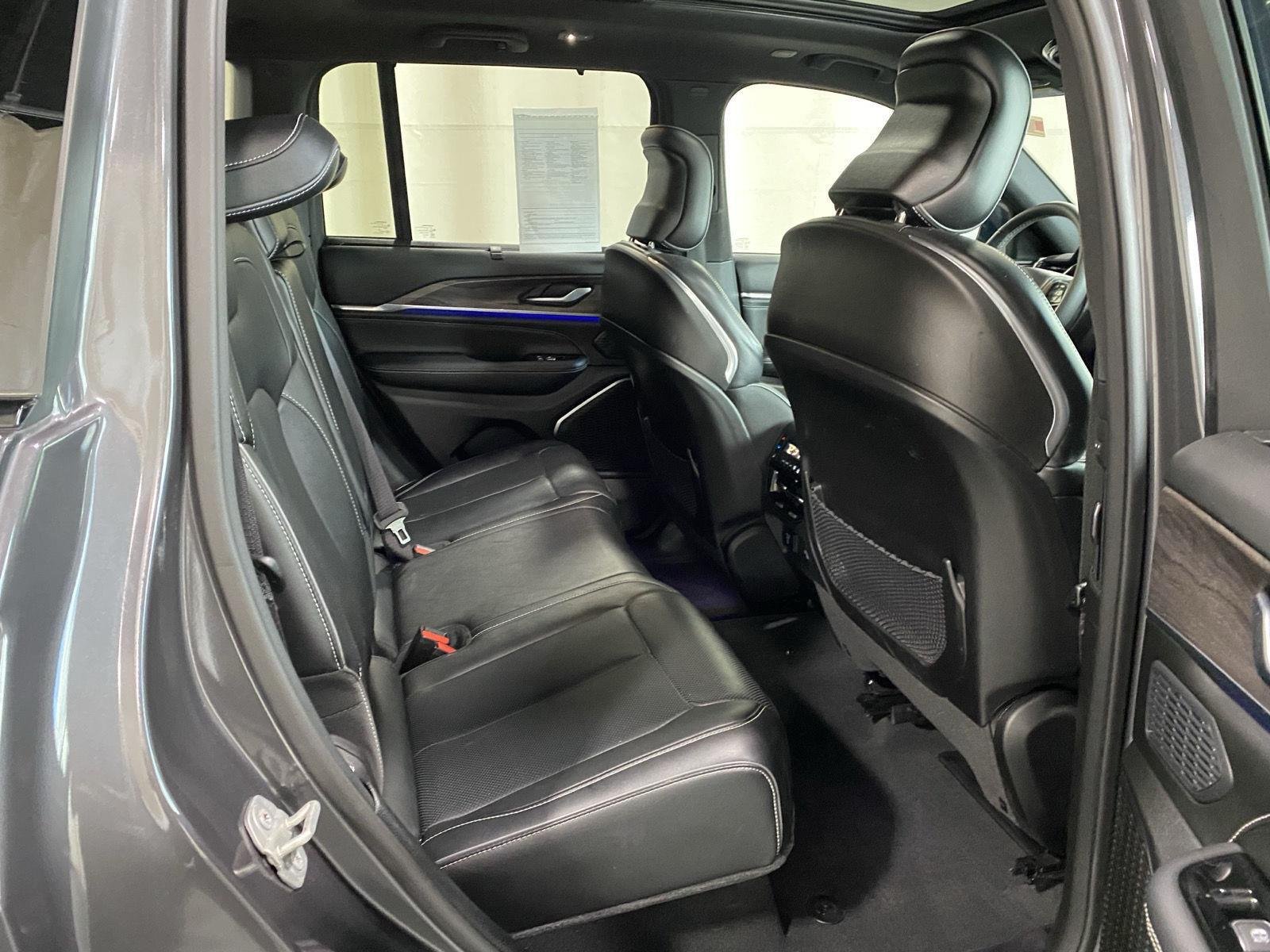 Used 2024 Baltic Gray Metallic Clearcoat Jeep Overland image 12
