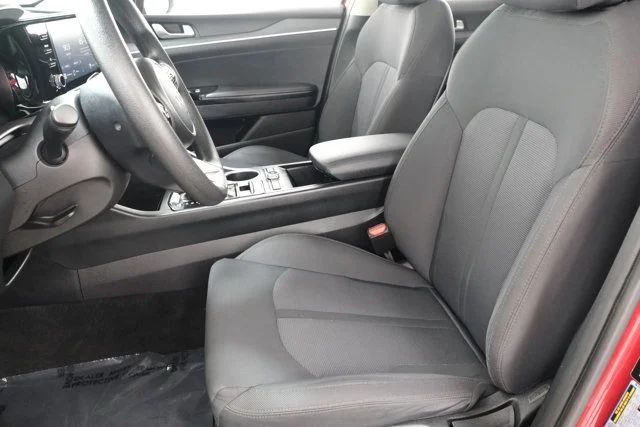 Used 2023 Red Kia LXS image 30