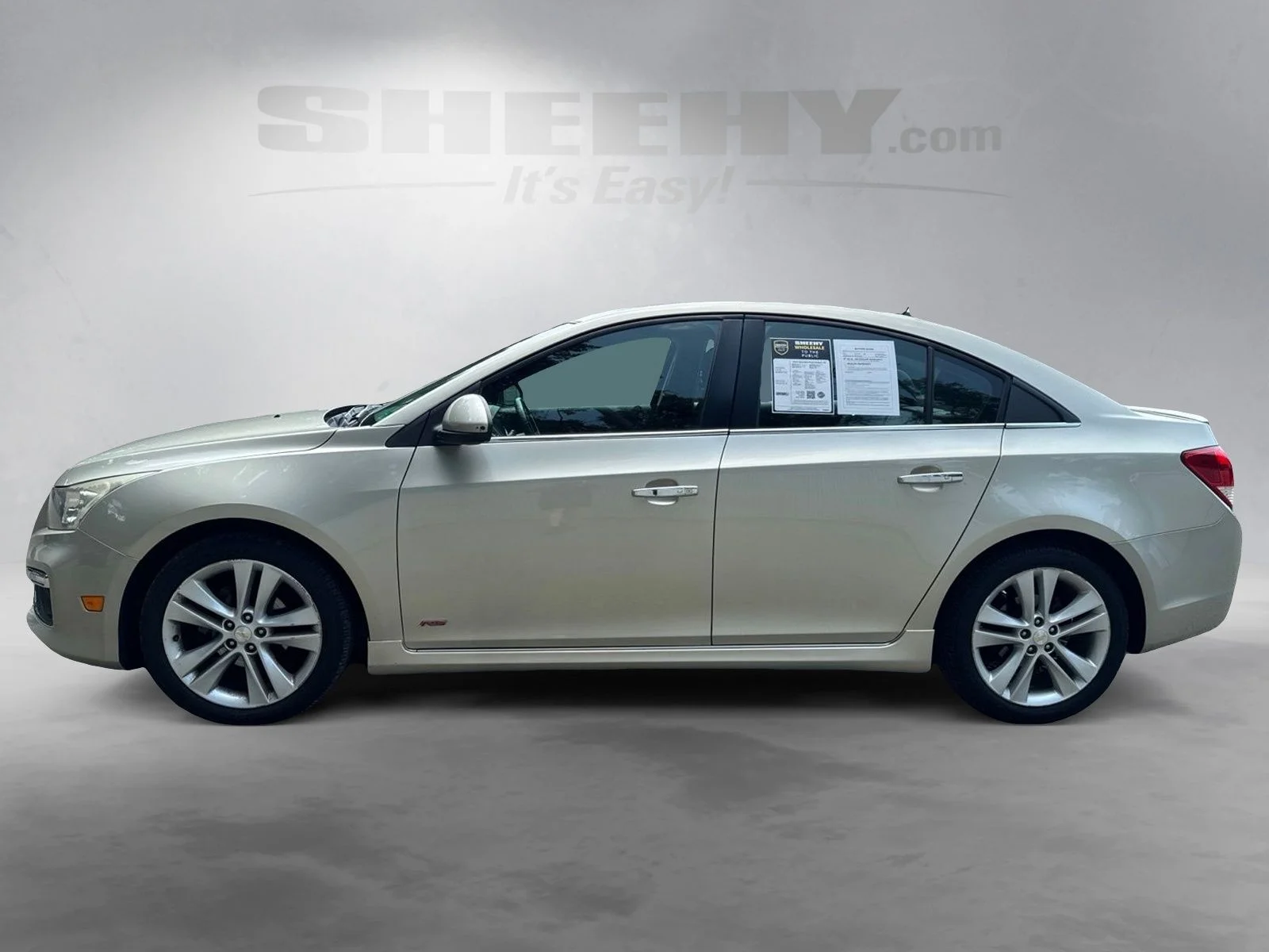 Used 2016 Champagne Silver Chevrolet LTZ image 15