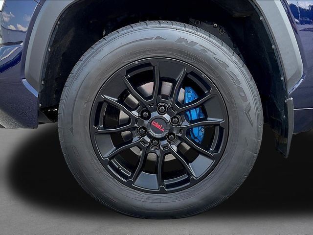 Used 2023  Toyota SR5 image 36