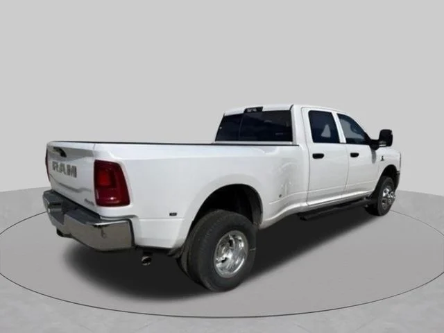 New 2026 Bright White Clear-Coat Exterior Paint RAM Tradesman image 9