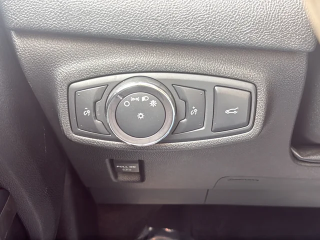 Used 2019 Gray Lincoln Reserve image 28