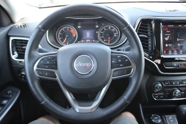 Used 2019 Green Jeep Limited image 12