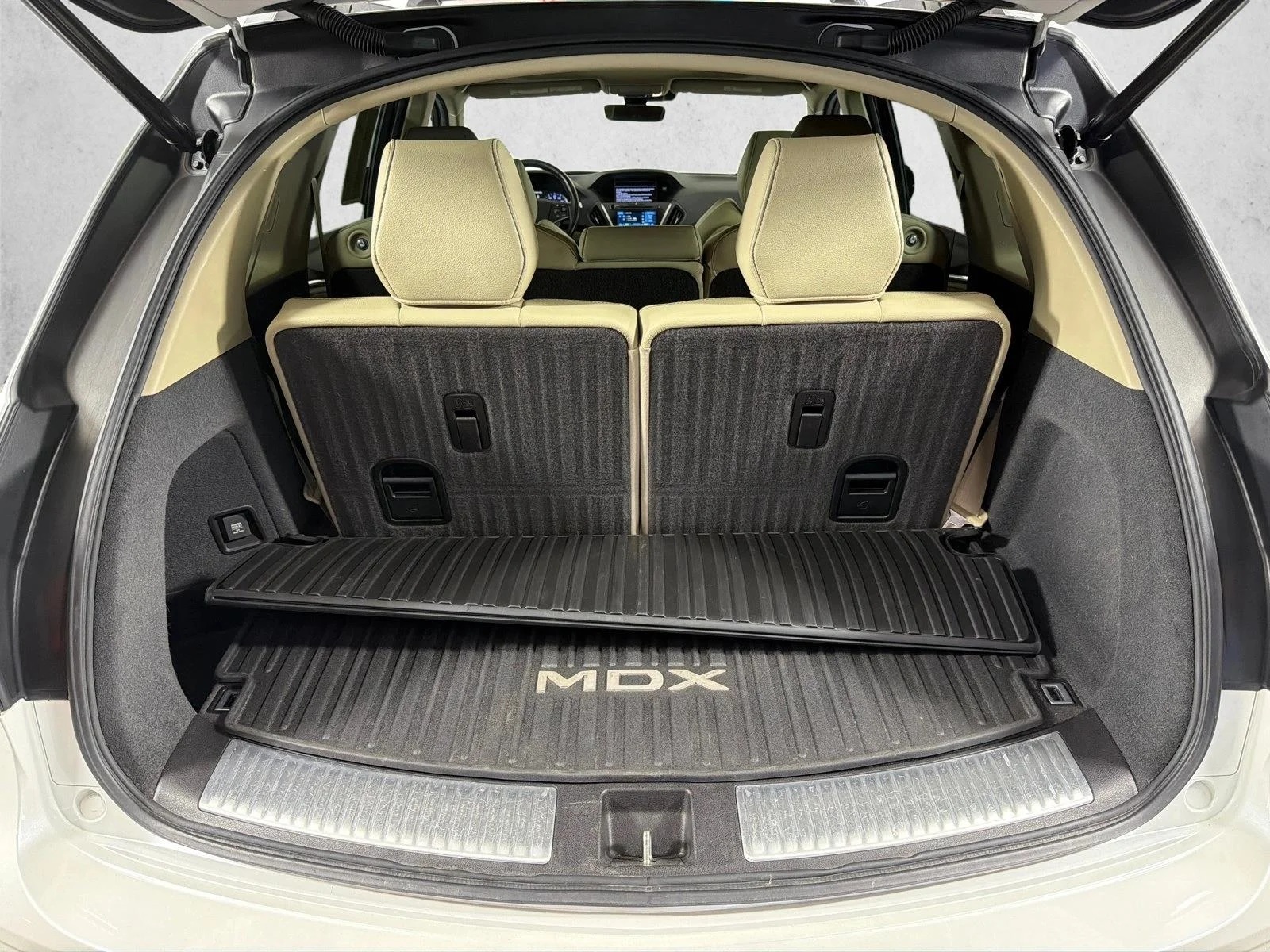 Used 2020 White Acura w/Technology Pkg image 20