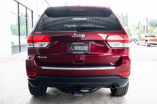 Used 2017 Red Jeep Limited image 5