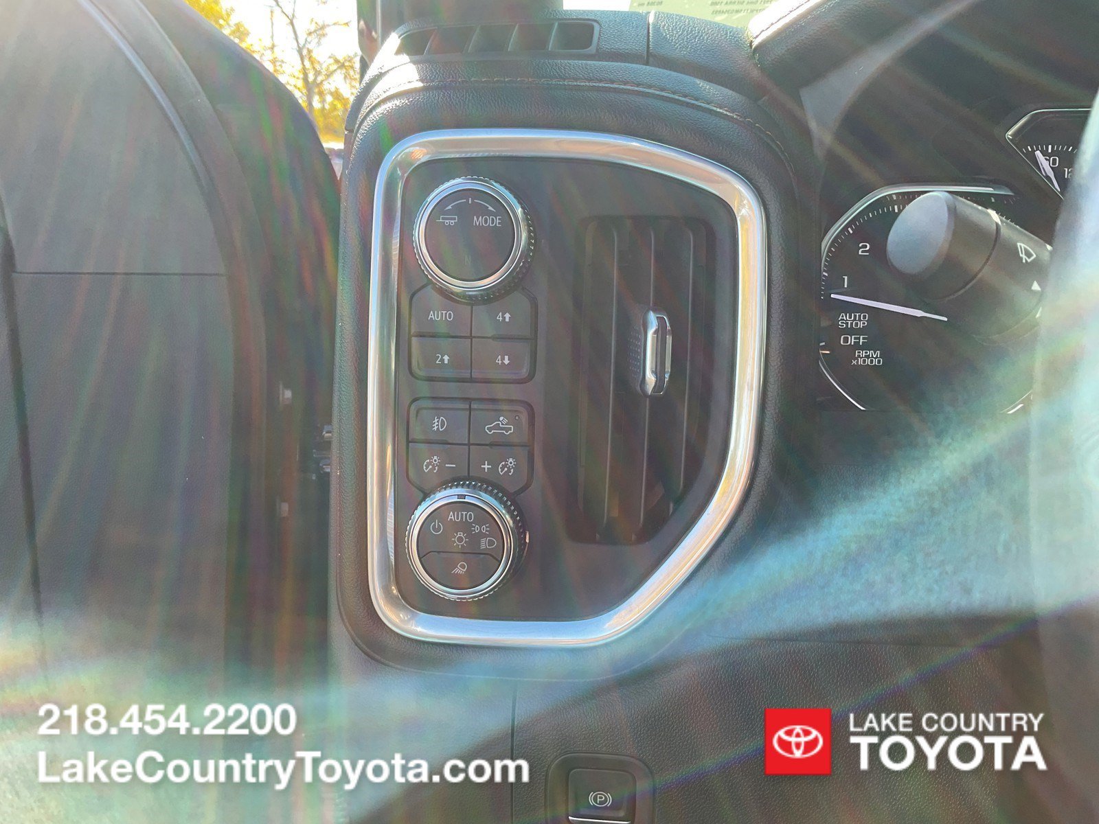 Used 2021 Onyx Black GMC AT4 image 26