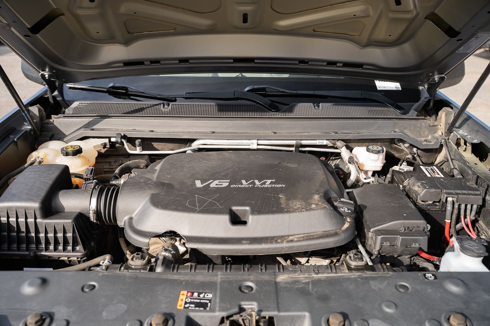 Used 2022 Gray GMC Elevation Standard image 21