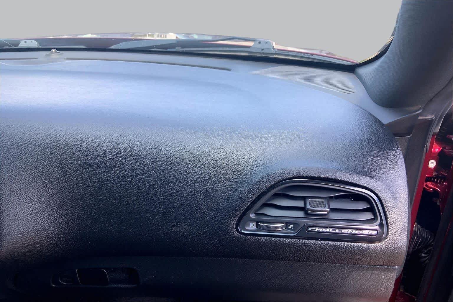Used 2018 Octane Red Pearlcoat Dodge R/T Scat Pack image 19