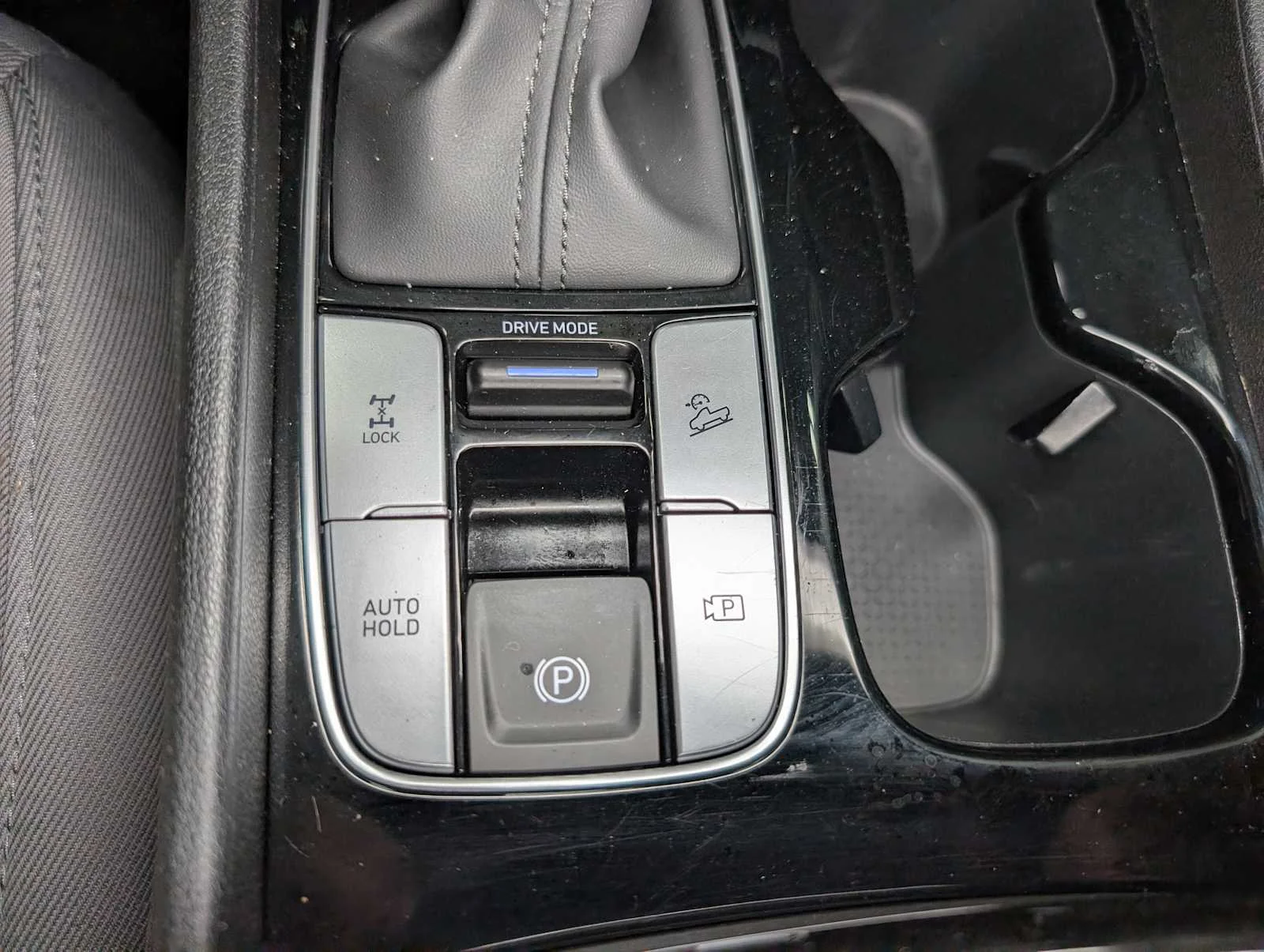 Used 2024 Blue Stone Hyundai SEL image 26