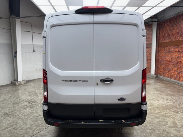 2025 Ford Transit photo 3