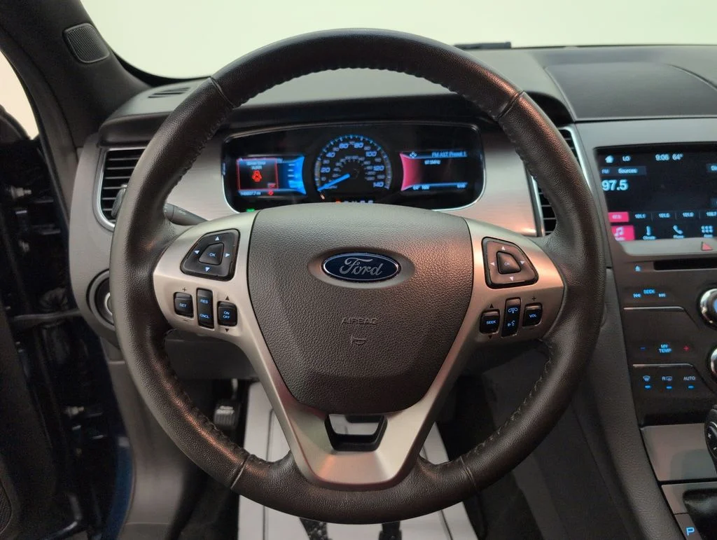 Used 2017 Blue Ford SEL image 33