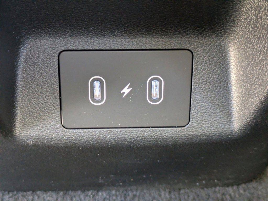 New 2026 White Hyundai SE FWD image 13