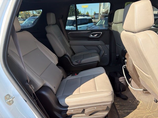 Used 2023 Summit White Chevrolet Z71 image 7