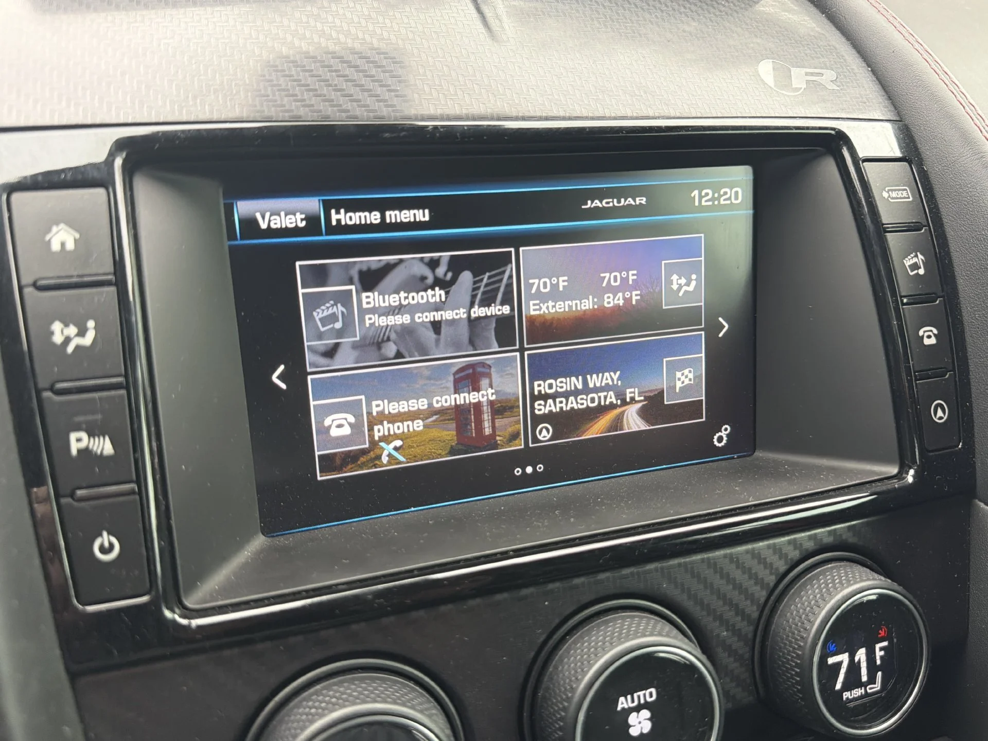 Used 2016  Jaguar R image 25