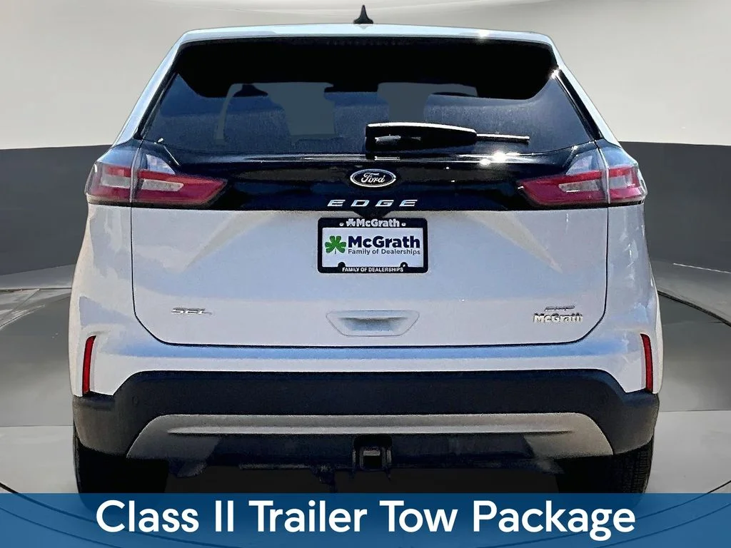 Used 2023 White Ford SEL image 7