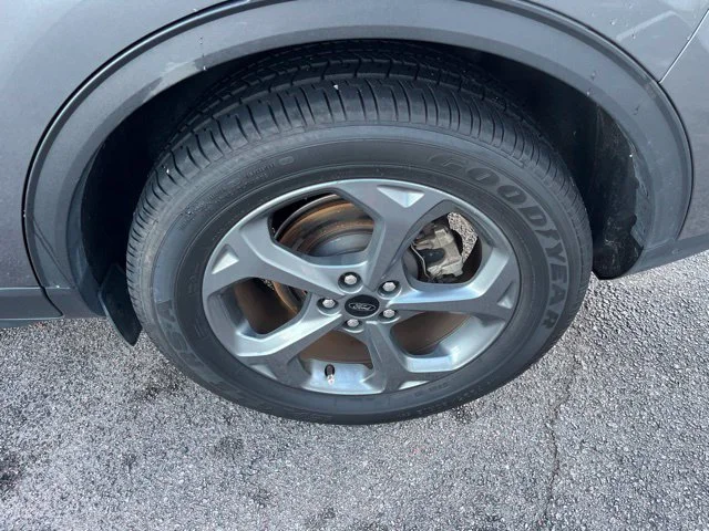 Used 2025 Gray Ford ST-Line image 32
