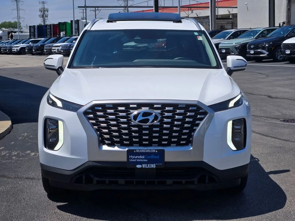 Used 2022 White Hyundai SEL image 3