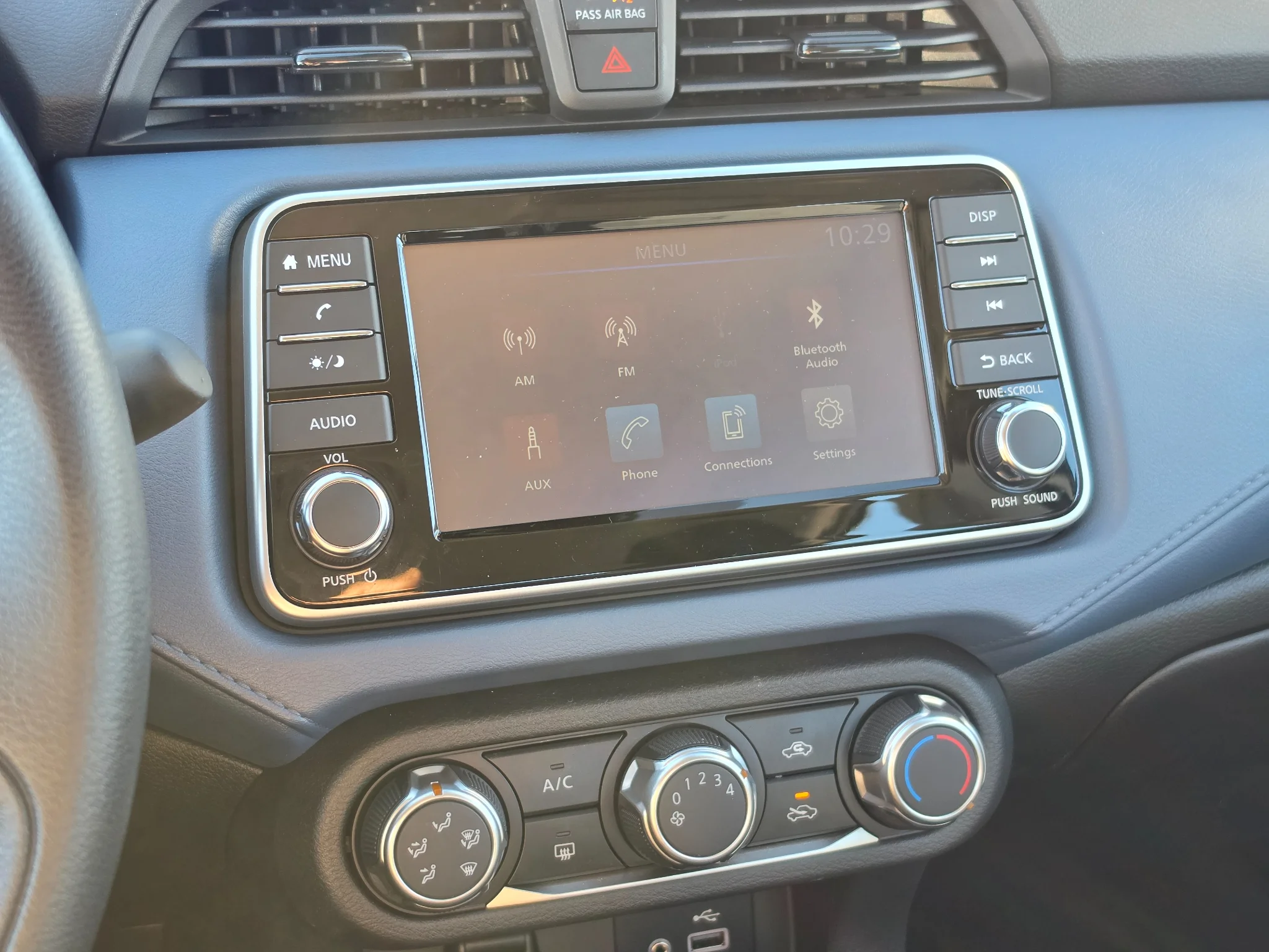 Used 2025 Aspen White Tricoat Nissan SV image 11