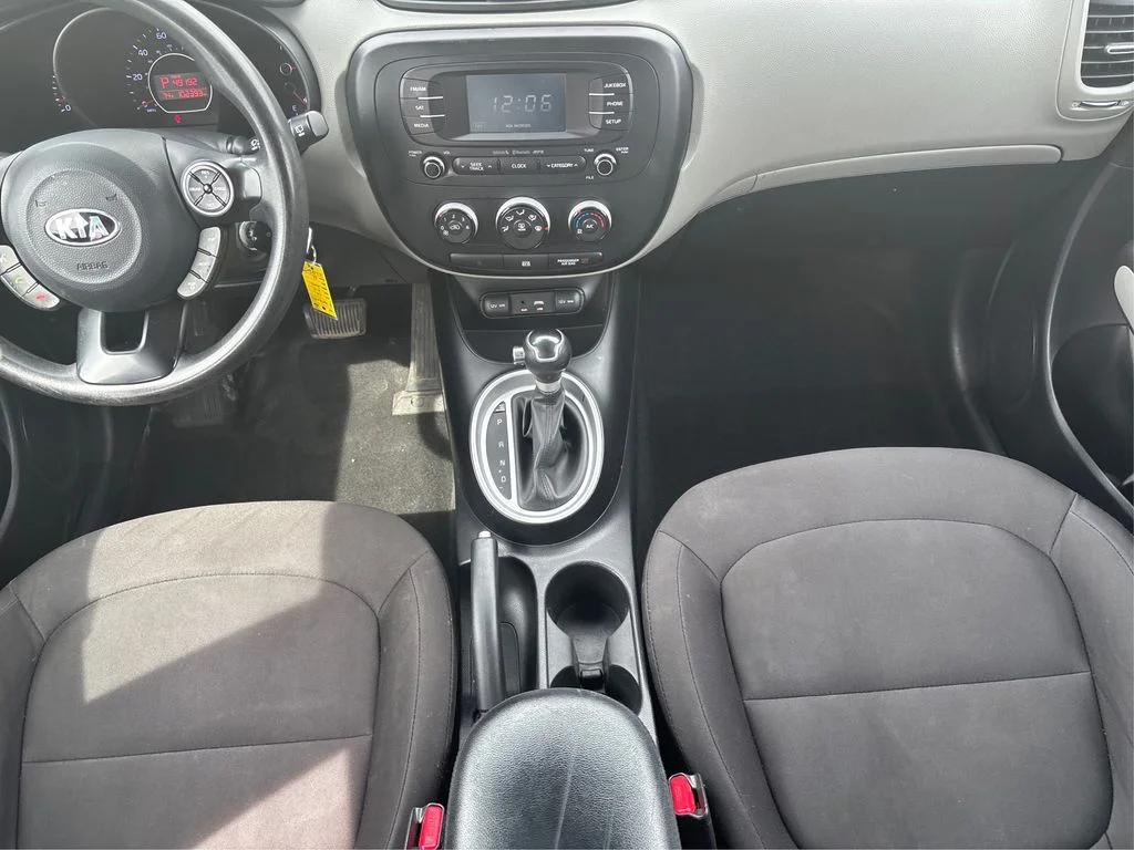 Used 2016 Black Kia Base image 19