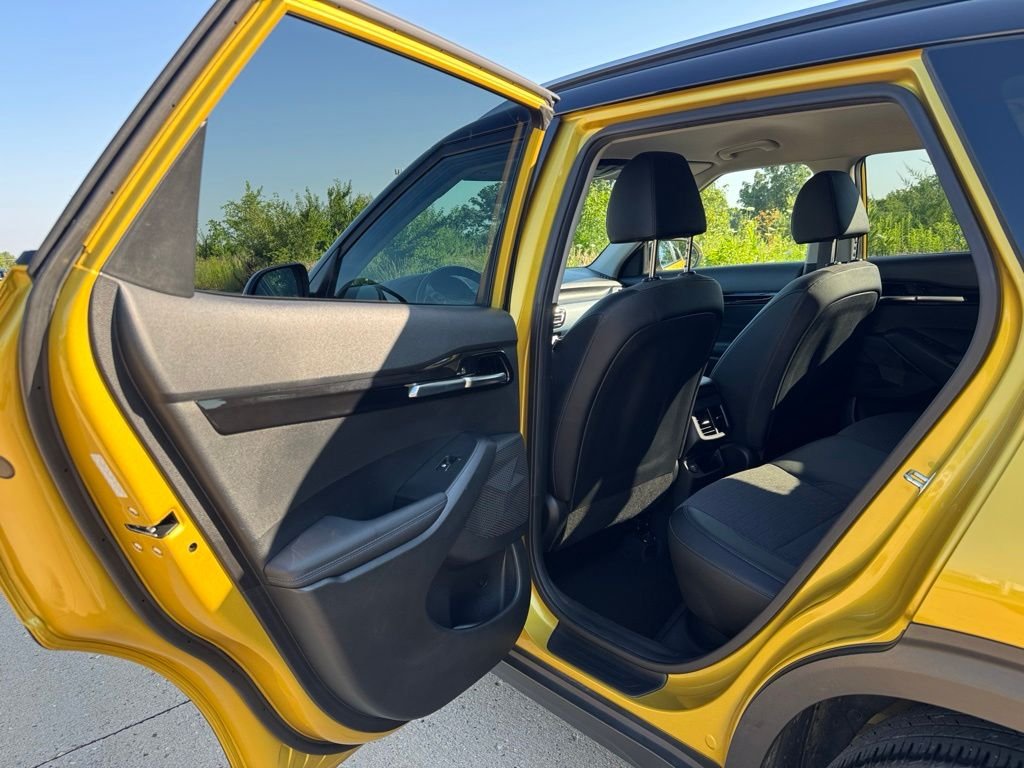 Used 2023 Yellow Kia S image 16
