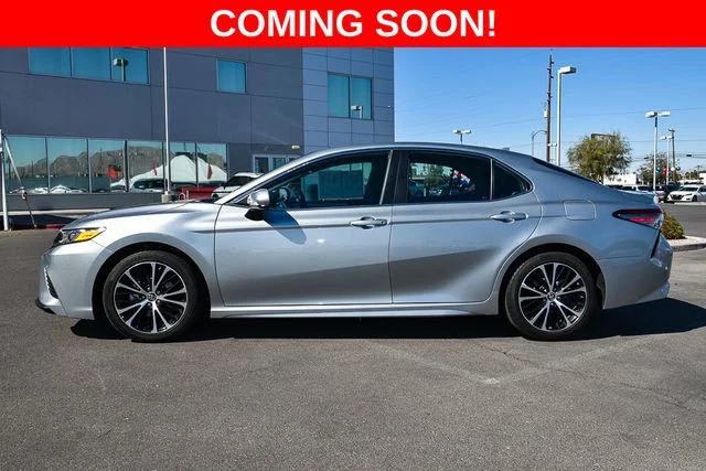 Used 2022 Silver Toyota SE image 2