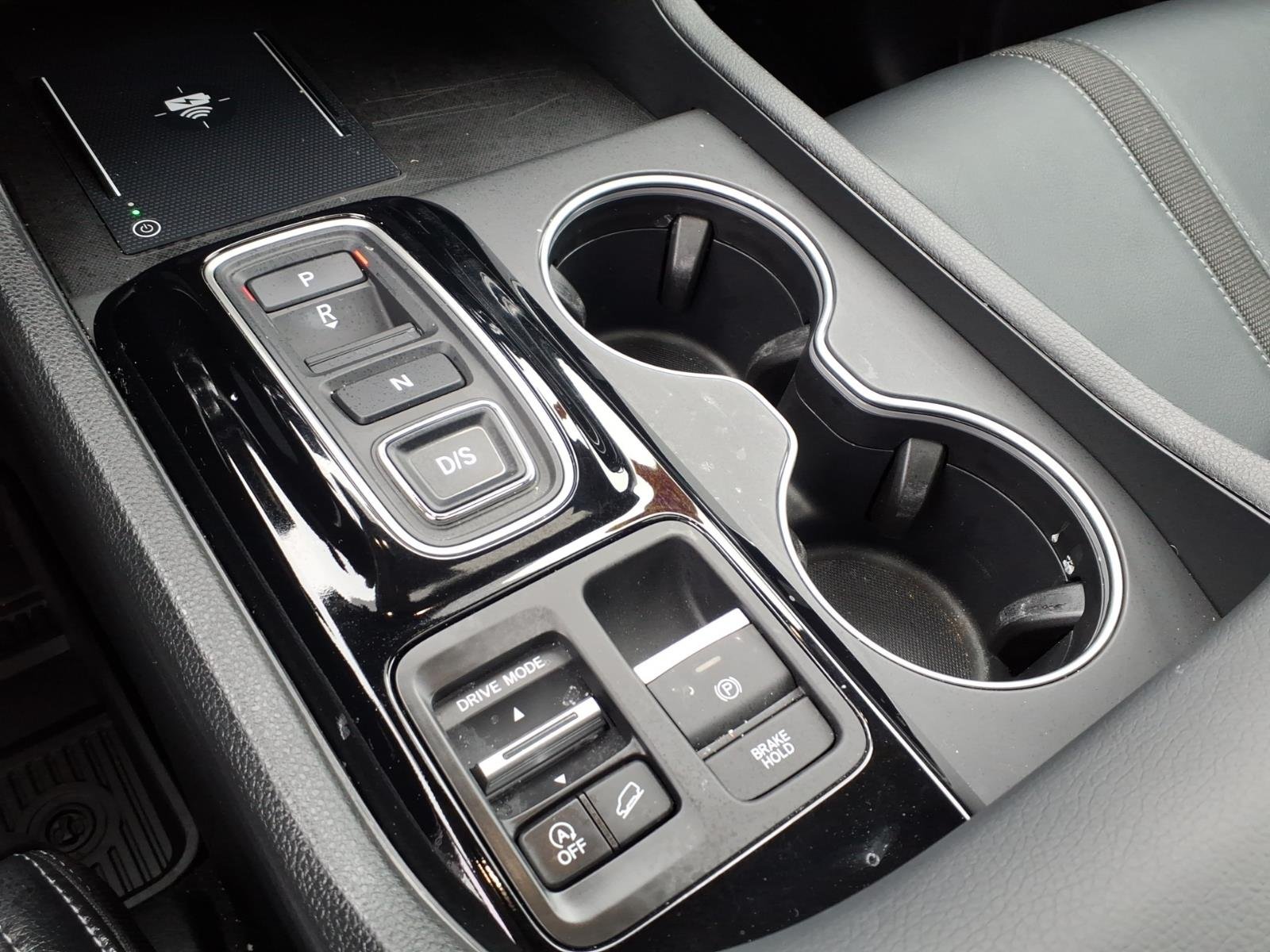 Used 2025  Honda Touring image 10