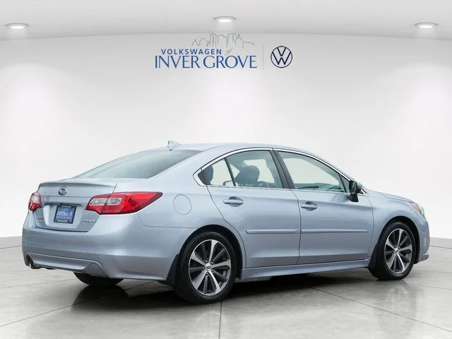 Used 2016 Silver Subaru 2.5i image 7