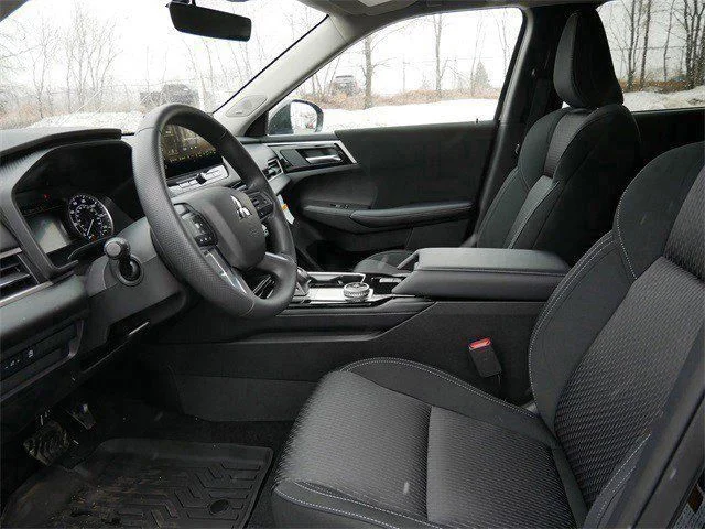 New 2026 Black Diamond Mitsubishi ES image 4