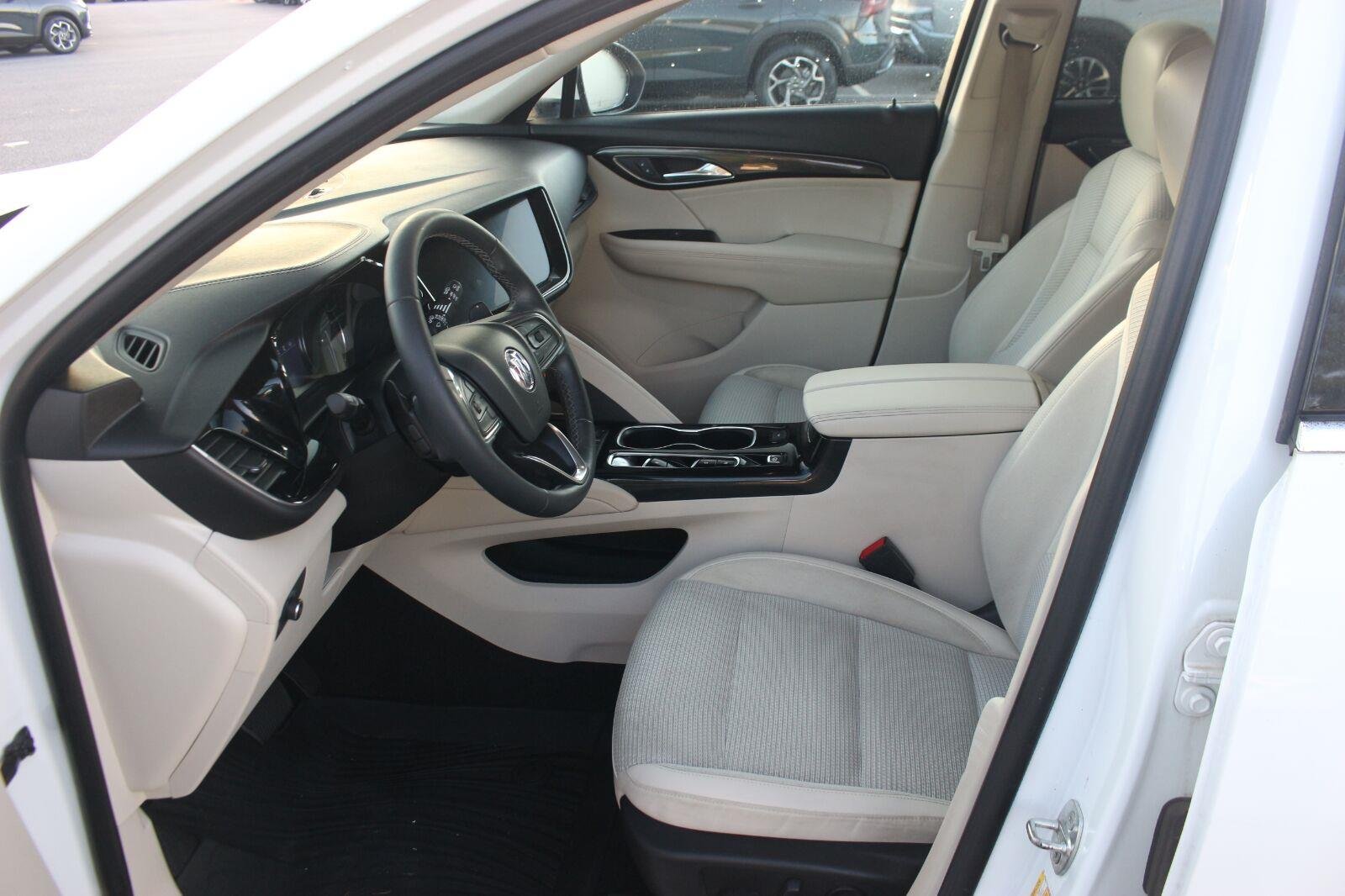 Used 2022 SUMMIT WHITE Buick Preferred image 14