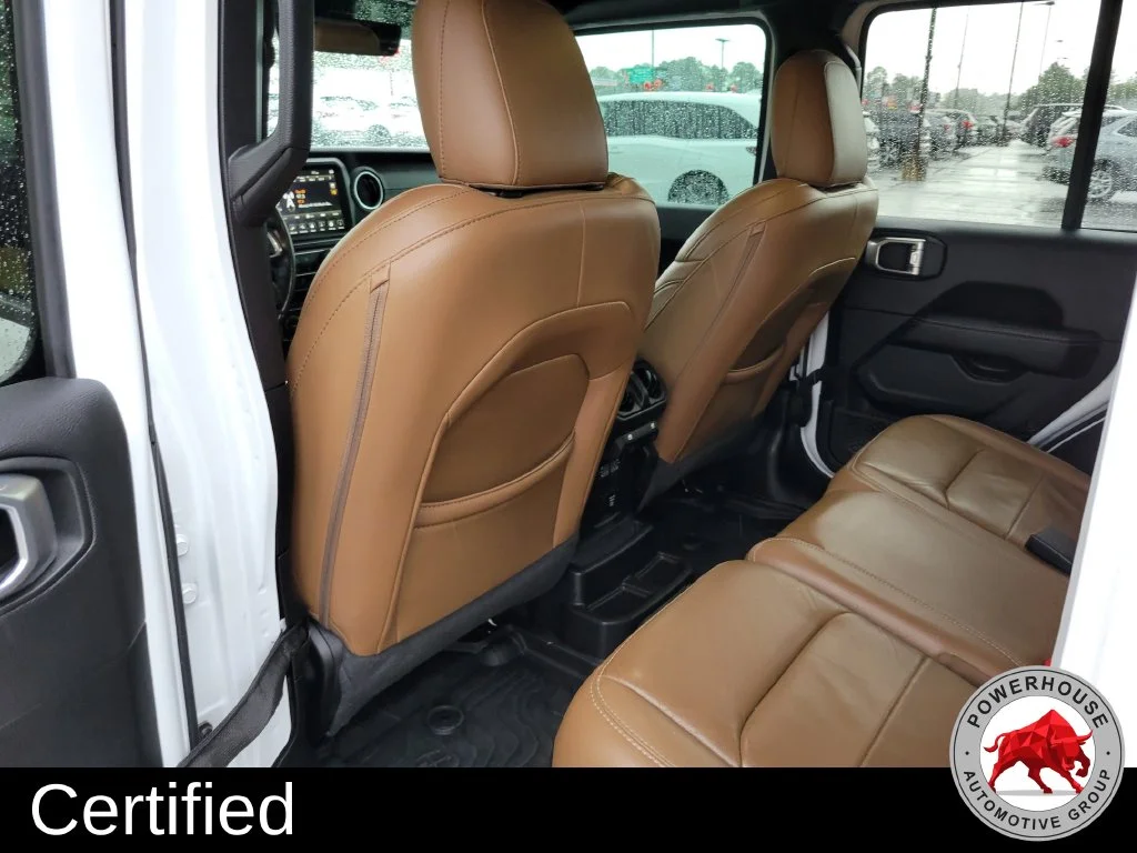 Used 2021 White Jeep Unlimited Sahara image 15