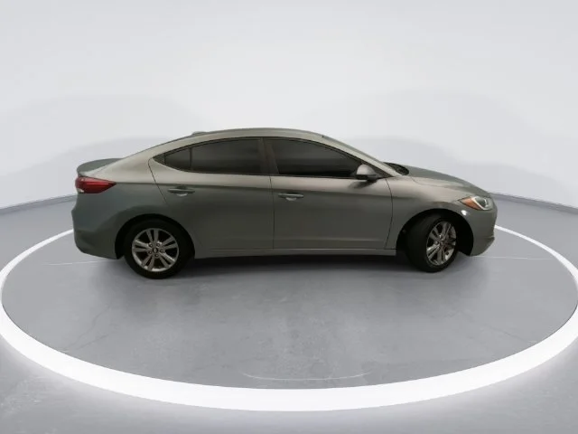 Used 2017 Gray Hyundai SE image 7