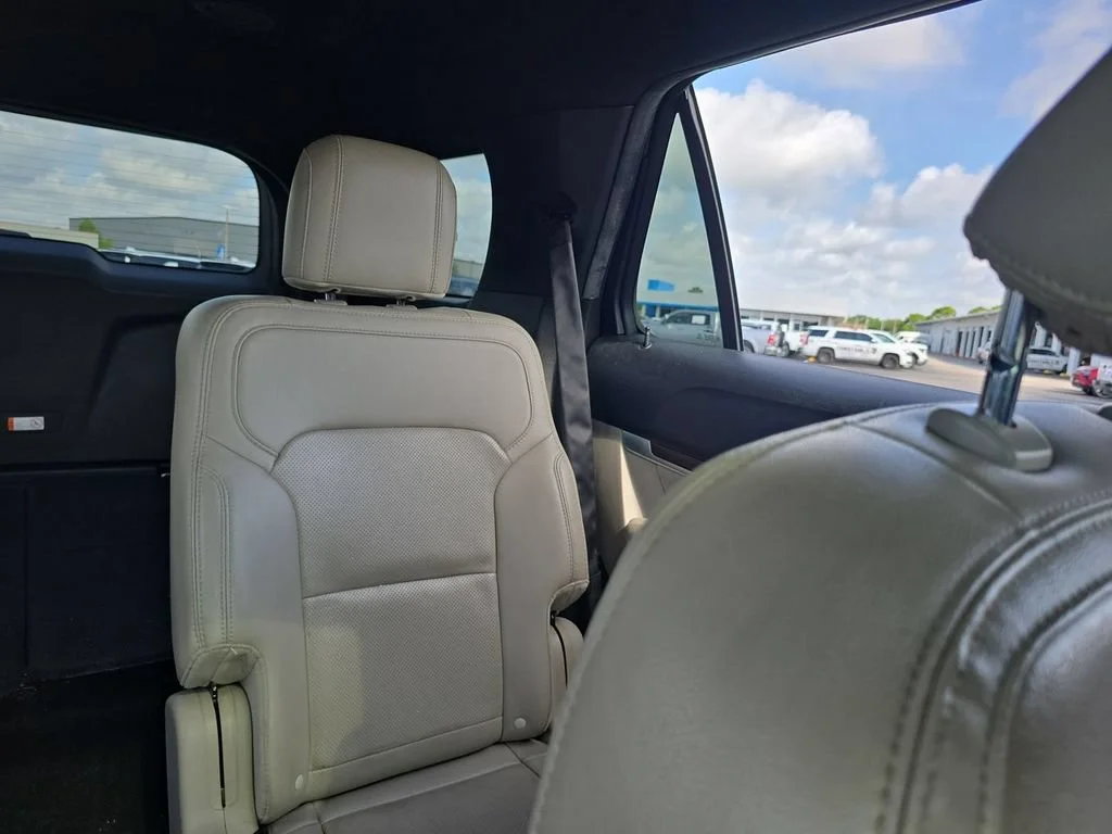 Used 2018 Red Ford Limited image 14