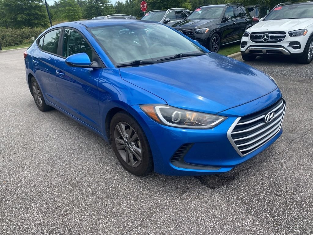 2017 Hyundai Elantra 2.0 Limited A/T PZEV's photo