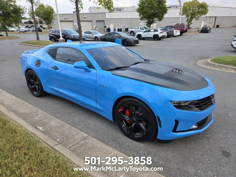 Used 2022 BLUE CHEVROLET 2DR CPE LT1 image 3