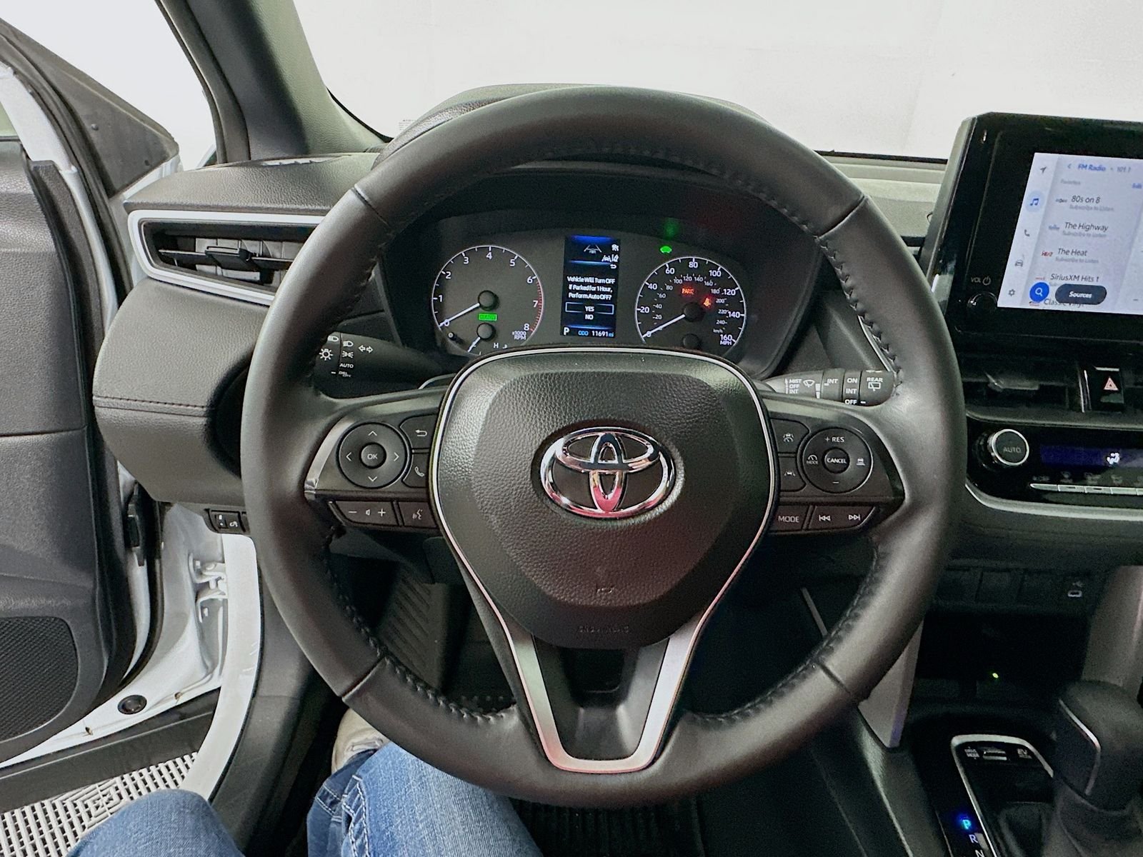 Used 2024 Pearl Toyota Hybrid SE image 11