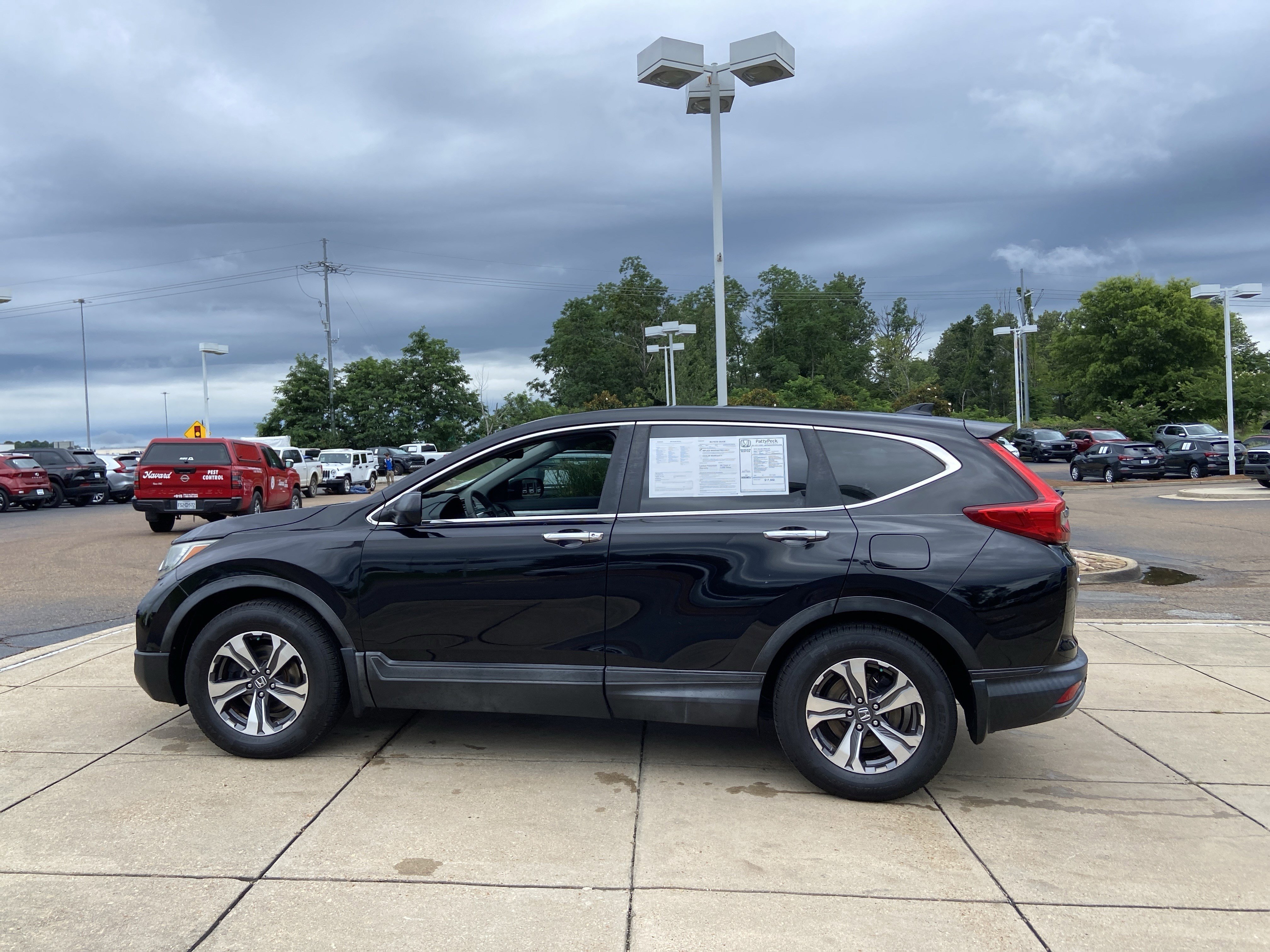 Used 2018 Crystal Black Pearl Honda LX image 10