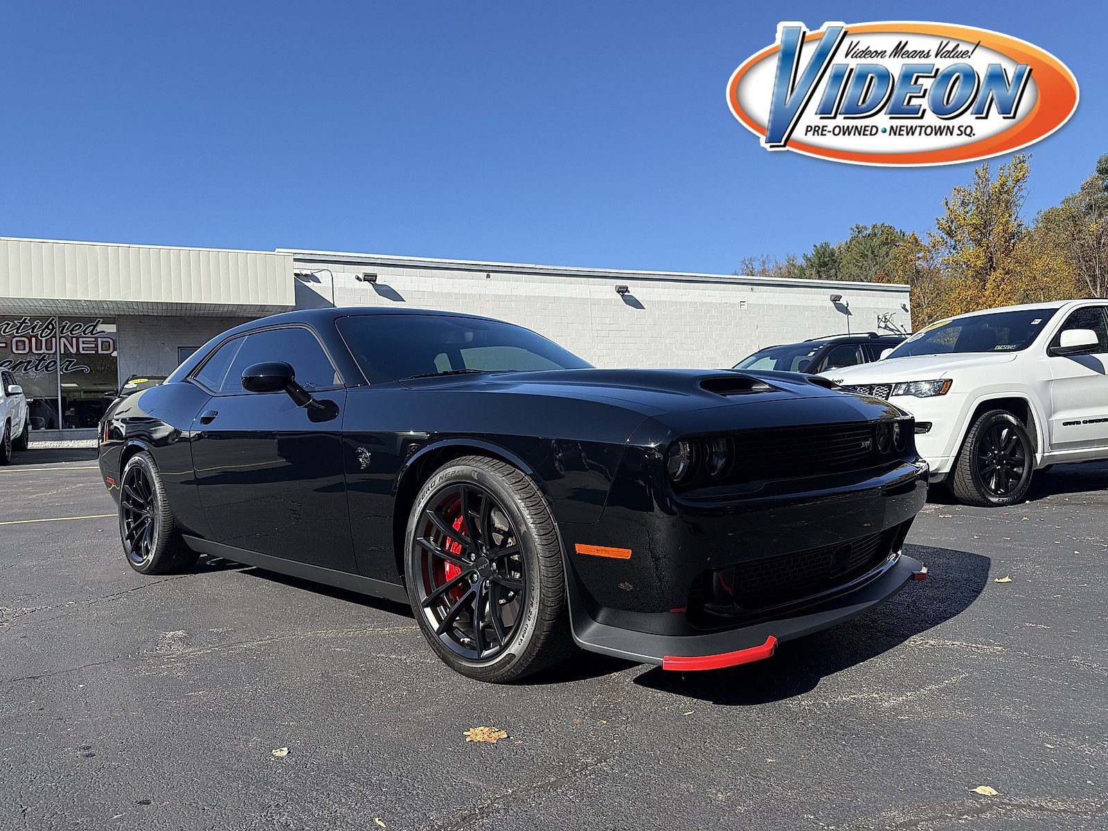 Used 2023 Pitch Black Clearcoat Dodge SRT Hellcat Jailbreak image 1