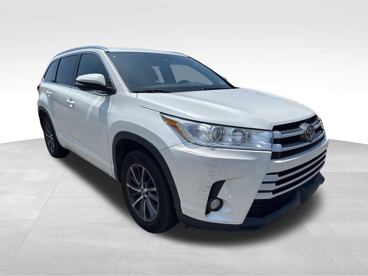 2017 Toyota Highlander XLE V6's photo