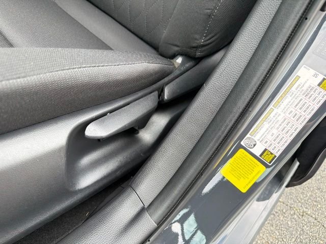 Used 2025  Toyota LE image 28