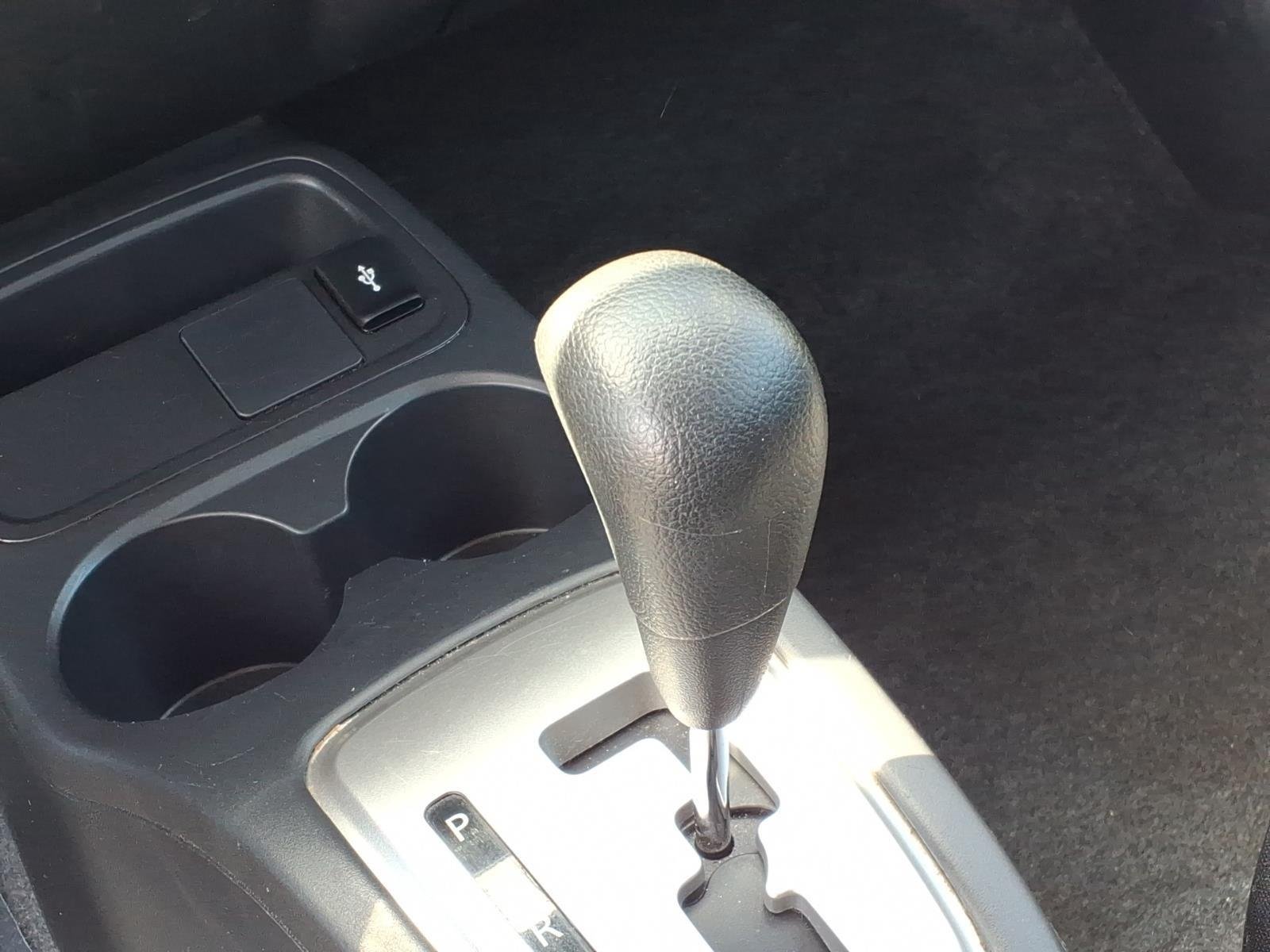 Used 2024  MITSUBISHI  image 5