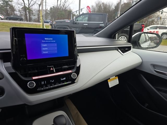 2026 Toyota Corolla SE - Photo 11