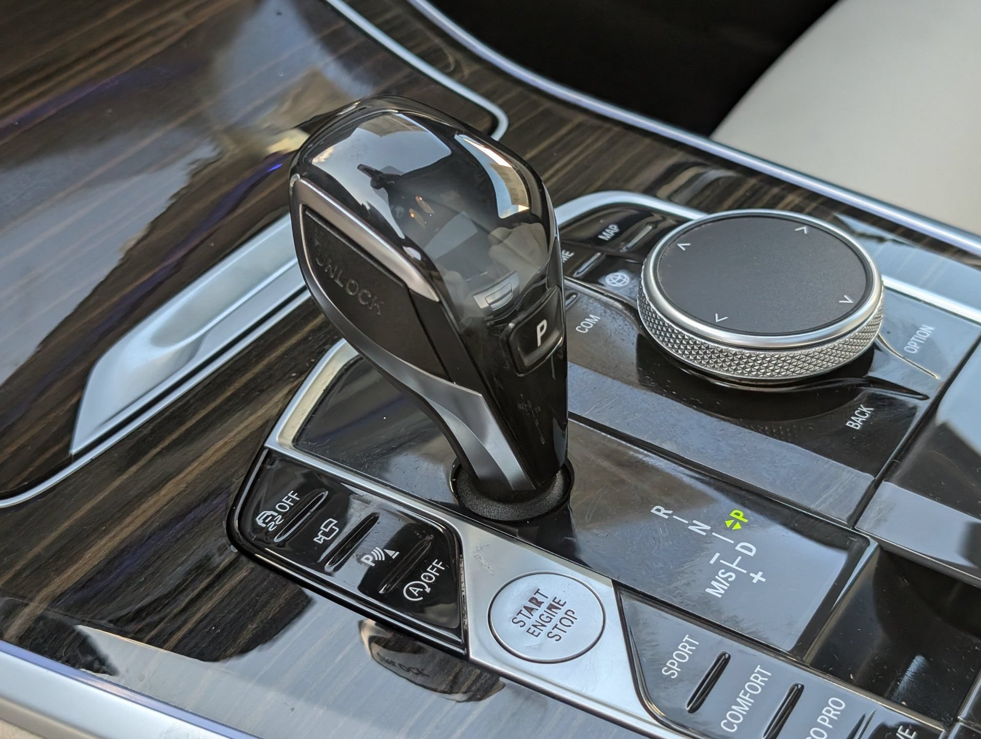 Used 2020 White BMW sDrive40i image 20