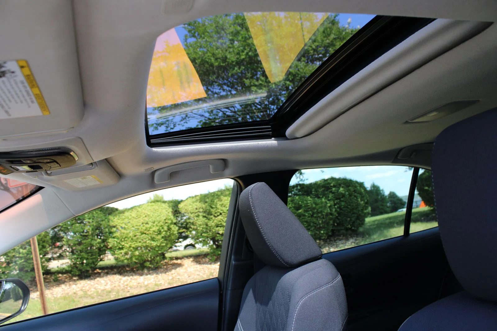 Used 2023  Toyota LE image 10