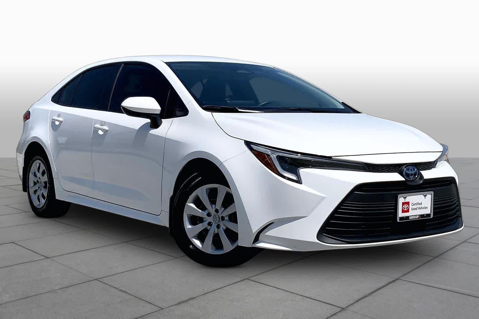 Used 2024 Ice Cap Toyota Hybrid LE image 3