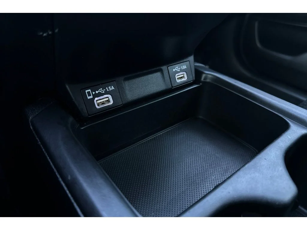 Used 2022 Platinum White Pearl Honda EX-L image 31