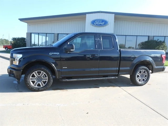 Used 2017 Ford F-150 XLT with VIN 1FTEX1EPXHFC59889 for sale in Tyndall, SD